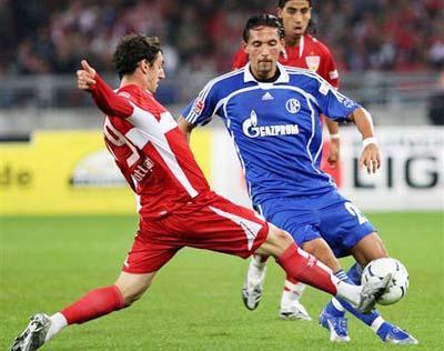 經接近他們 經接近他們